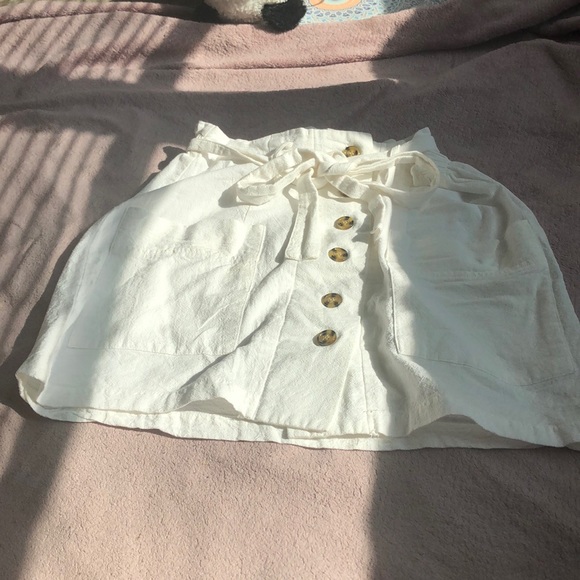 Skirt - Picture 2 of 3